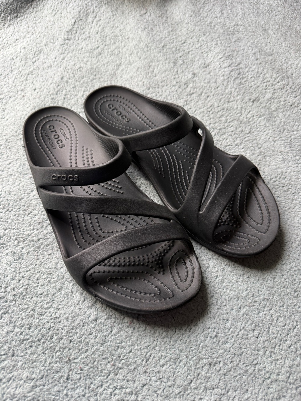 CROCS women's Kaydee II Sandals